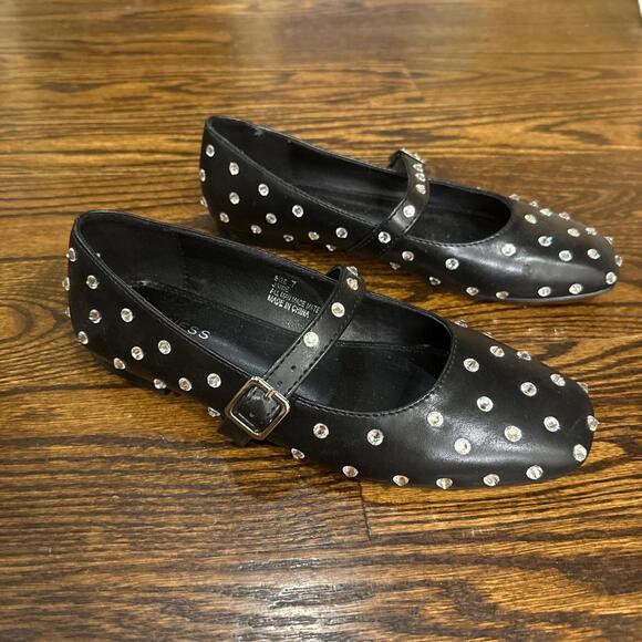 Stylish Black Studded Flats with Mary Jane Strap - Picture 2 of 4
